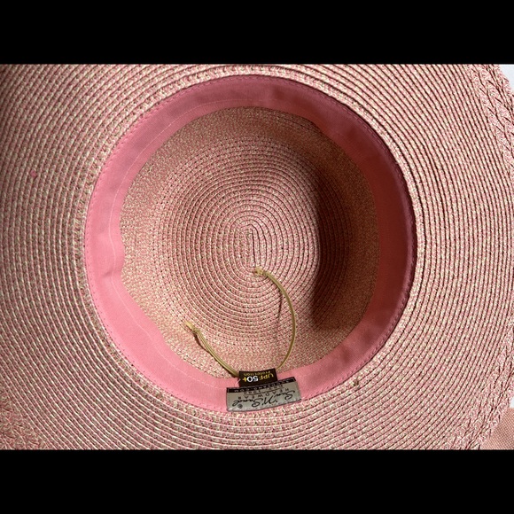 Hat - Picture 4 of 5